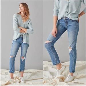 Anthropologie Pilcro High-Rise Twist-Seam Slim Boyfriend Jeans Light Wash 27
